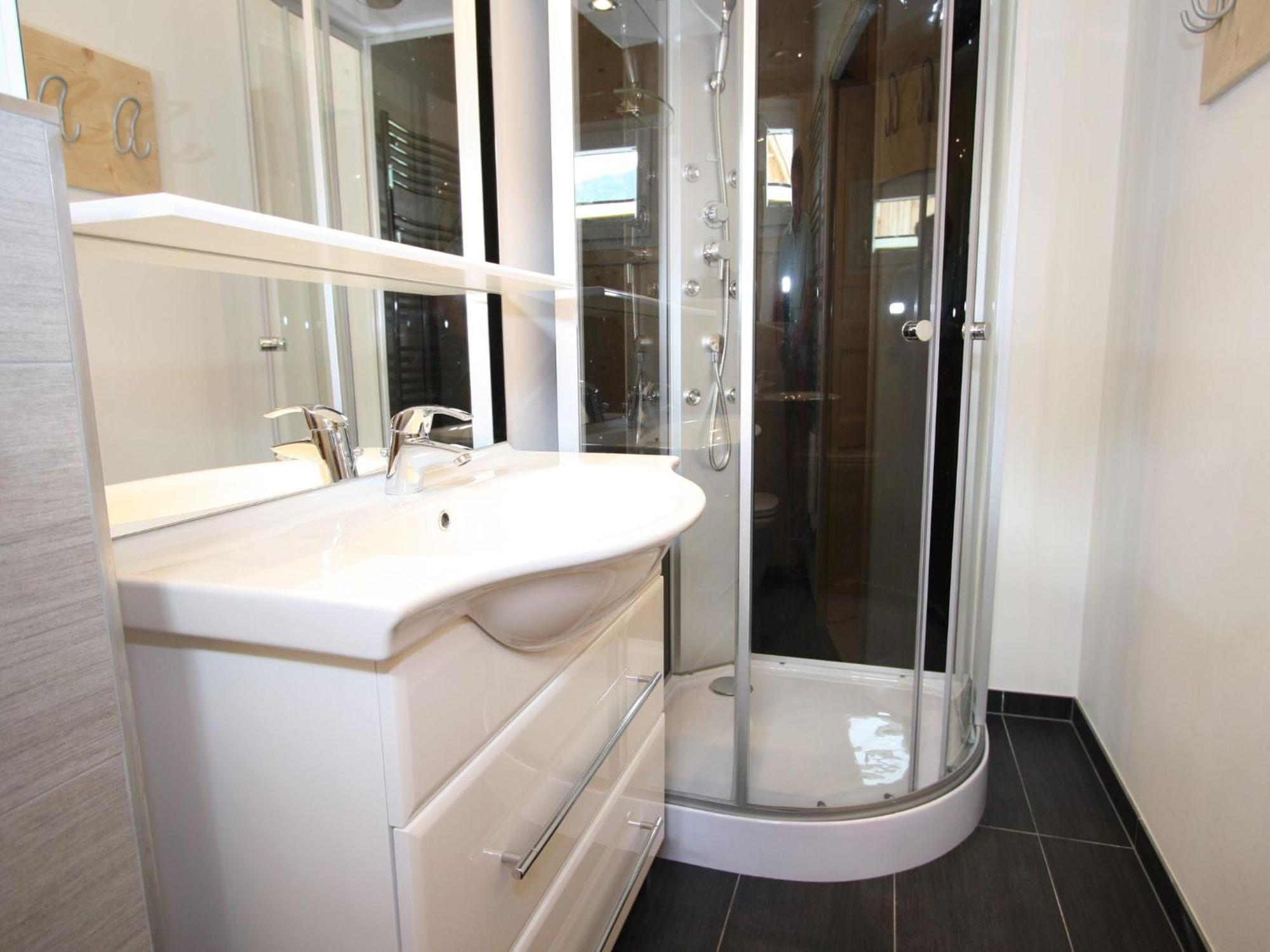 Nice Chalet In Hohentauern Styria With Sauna Villa Esterno foto